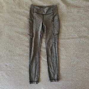 Lululemon Speed Up Tight 25" size 4